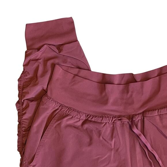 Athleta Women’s Sz 6 Red Attitude Lined Pants Pull On Ruched Joggers - Picture 6 of 13